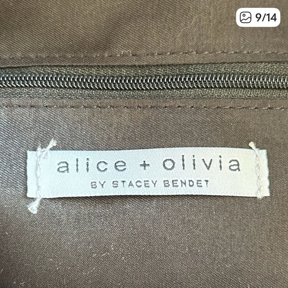 Alice + Olivia | Women’s Black/White Floral Daisy Print Crossbody Duffle Bag, OS - Picture 10 of 14